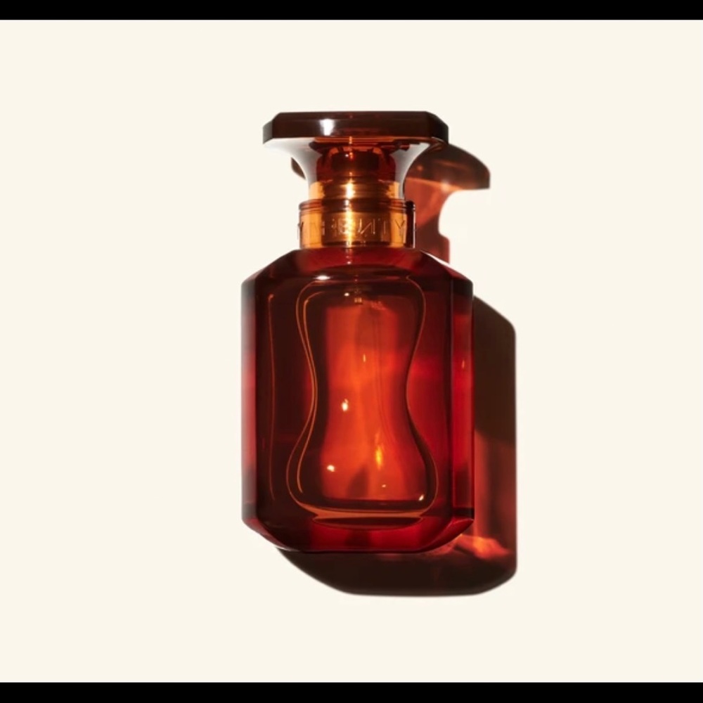 Rihanna’s new fragrance FENTY EAU DE PARFUM - sold out